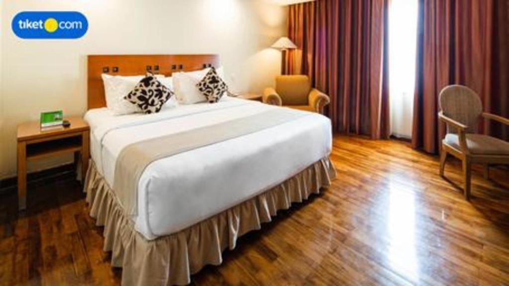 Oasis Amir Hotel Джакарта Экстерьер фото