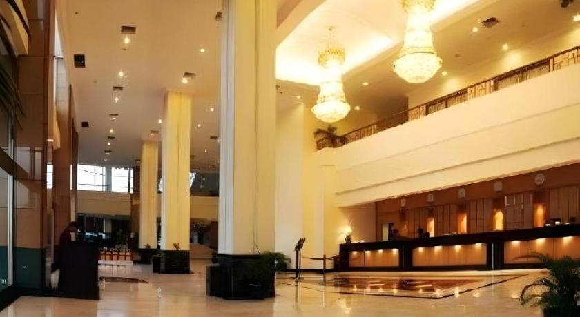 Oasis Amir Hotel Джакарта Экстерьер фото